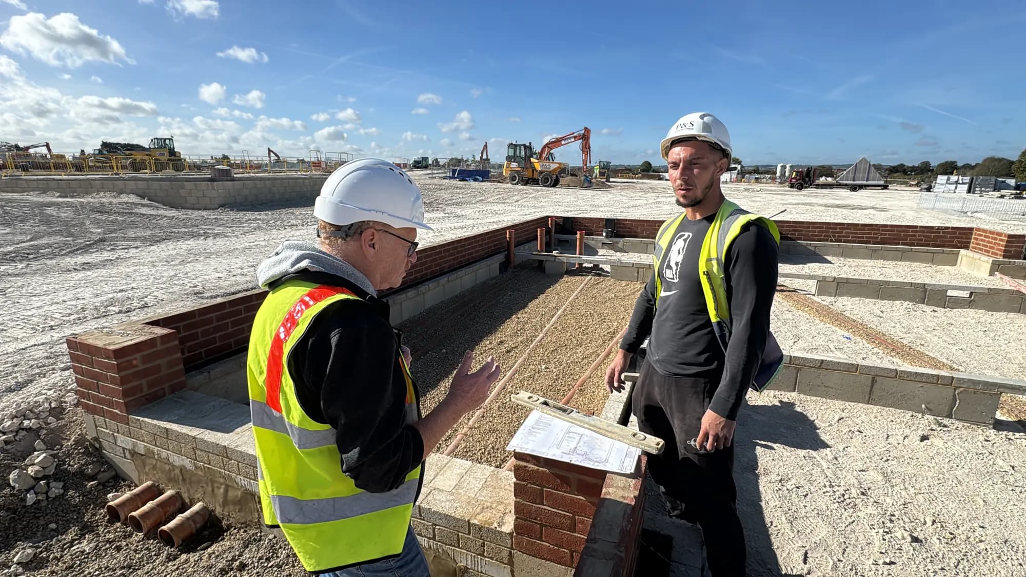 Construction site roof structure